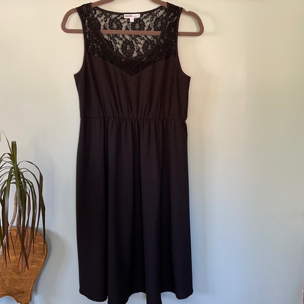 Momo Maternity black sleeveless lace dress